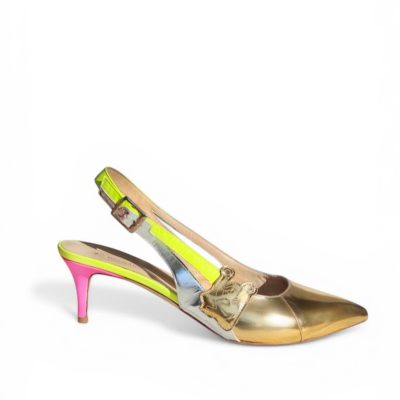 Kiss in San Diego kitten sandals